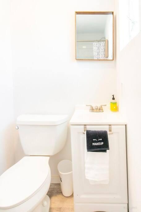 The Container Retreat @ 290 Wine Trail #9 Get Away Today! Hye Exteriér fotografie